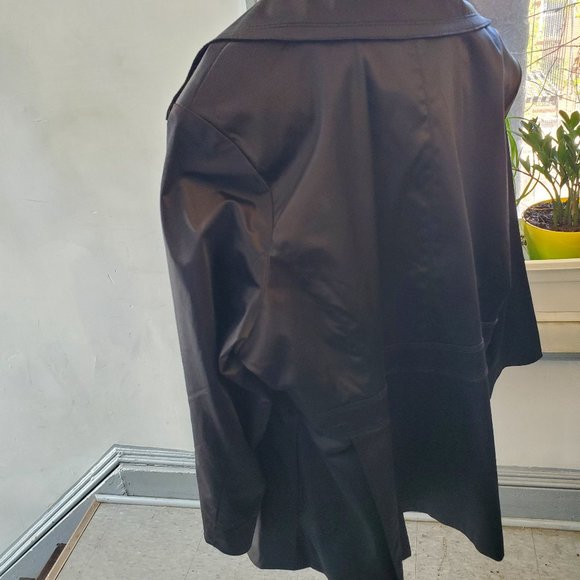 VENEZIA BLACK PLUS SIZE JACKET - Picture 9 of 9